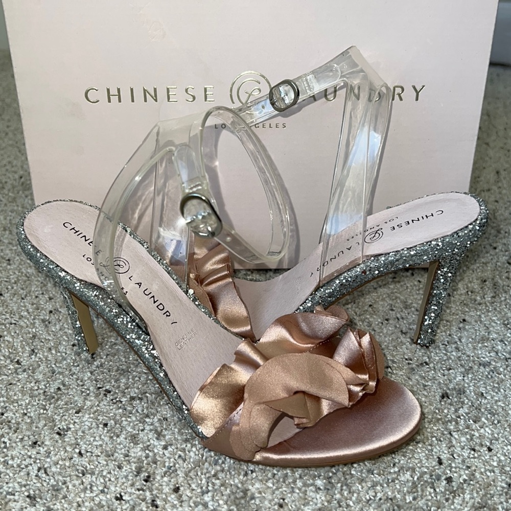NIB CHINESE LAUNDRY JAINEY ANKLE STRAP SANDAL SATIN NUDE